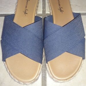 American Eagle sandals